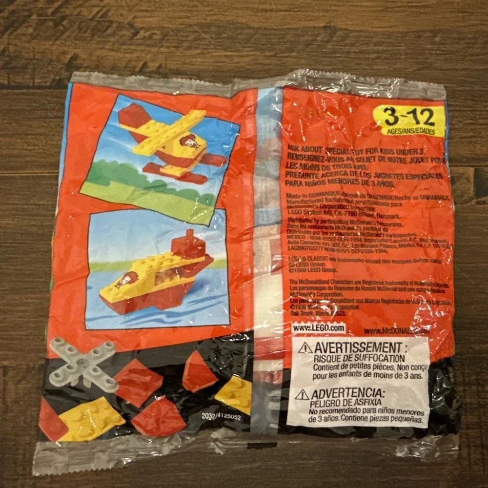 1999 LEGO Classic Ronald McDonald Helicopter Happy Meal Toy Sealed New Brand New
